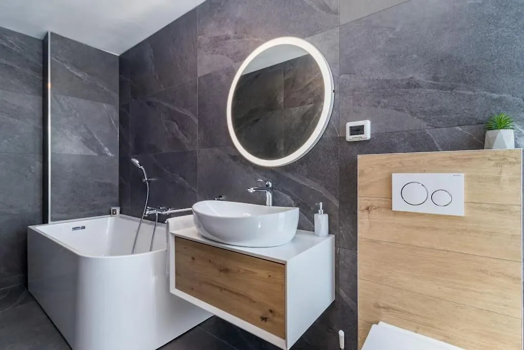 Modern Villa Miaa -32 M2 Pool, 4 En-Suite Bedrooms Medulin 0*,  Croatia