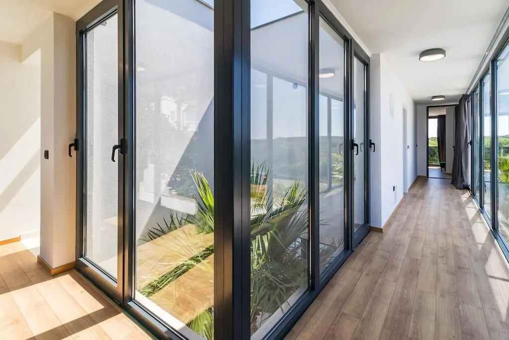 Modern Villa Miaa -32 M2 Pool, 4 En-Suite Bedrooms Medulin 0*,  Croatia